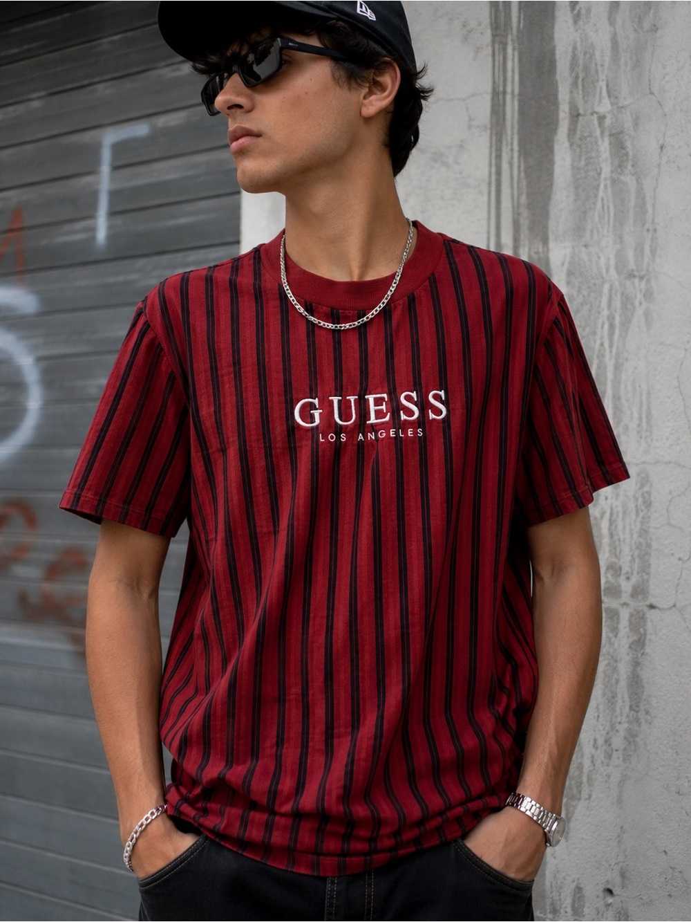 GUESS Originals Men’s Large Red Black Striped Embroidered Logo T-Shirt 90s